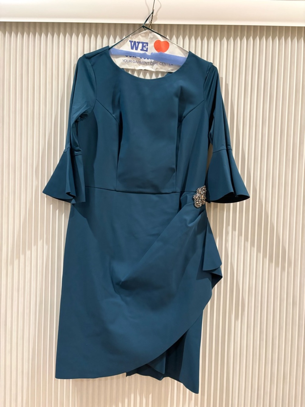 Alex Evenings Elegant Teal Sheath Dress with Decorative Brooch and Bell Sleeves